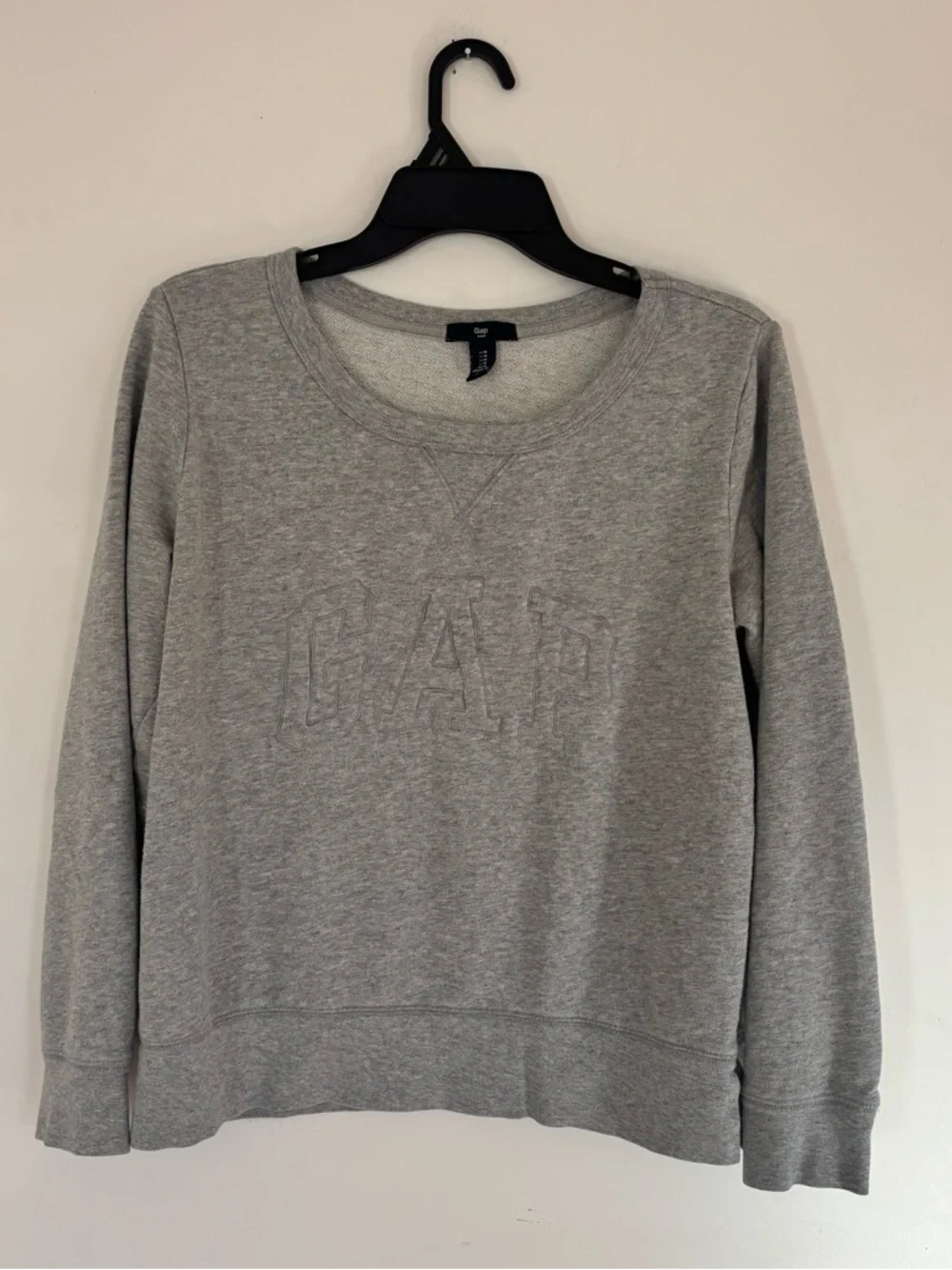 GAP Gray Crewneck Sweatshirt Size Medium